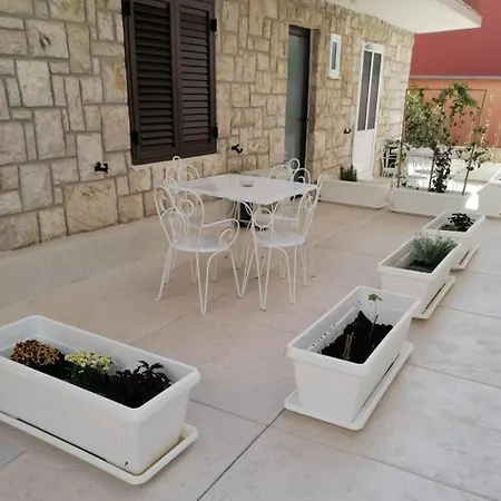 Porto Azzurro Apartments Tivat Exterior photo